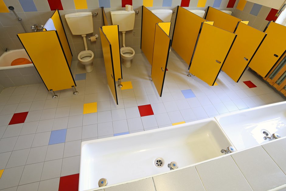 Туалет в детском саду