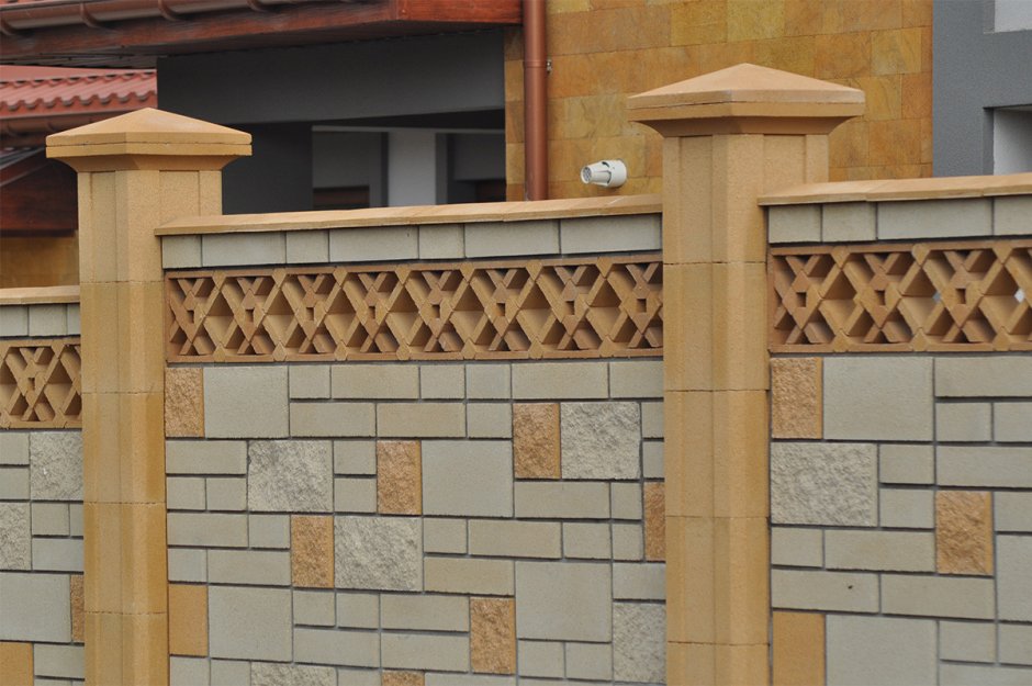 Забор французский камень