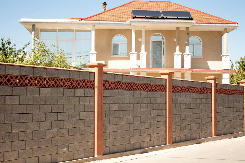 Забор французский камень