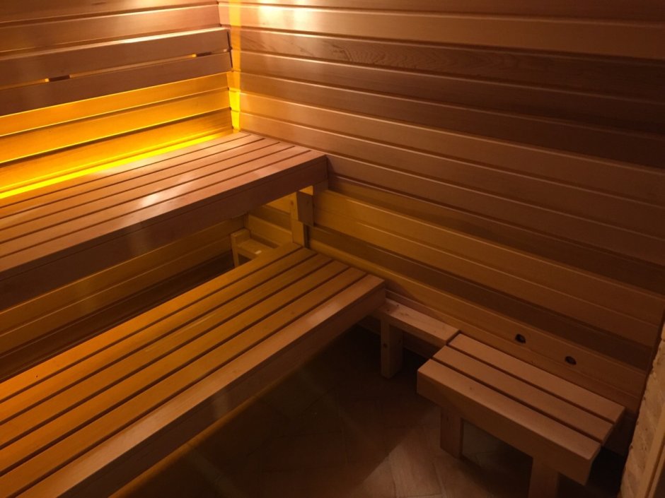 Парящие полки в бане