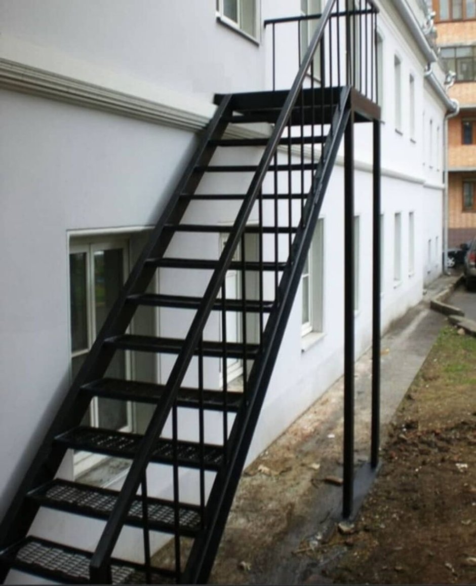 Железная лестница