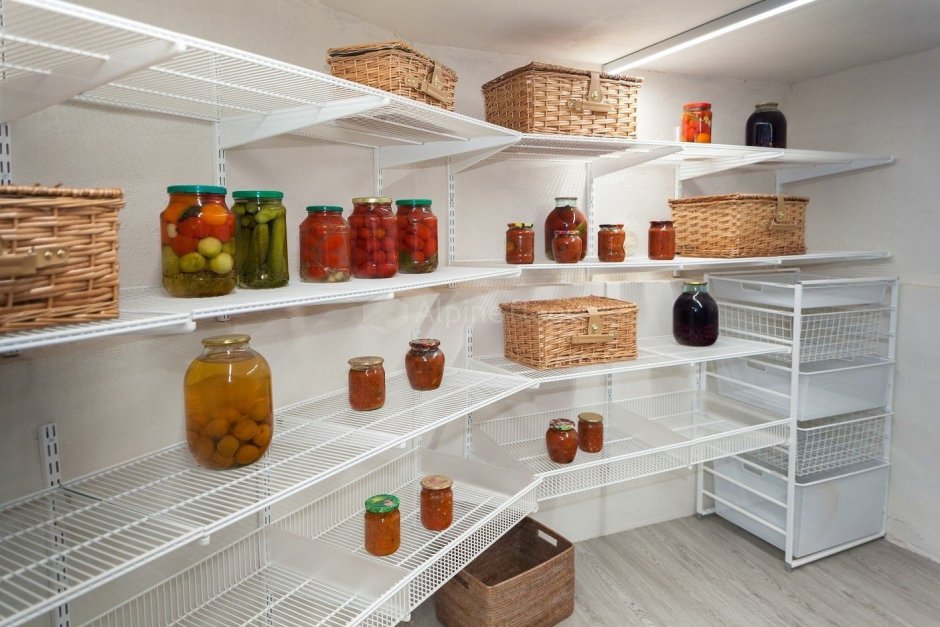 Ставрос винный погреб