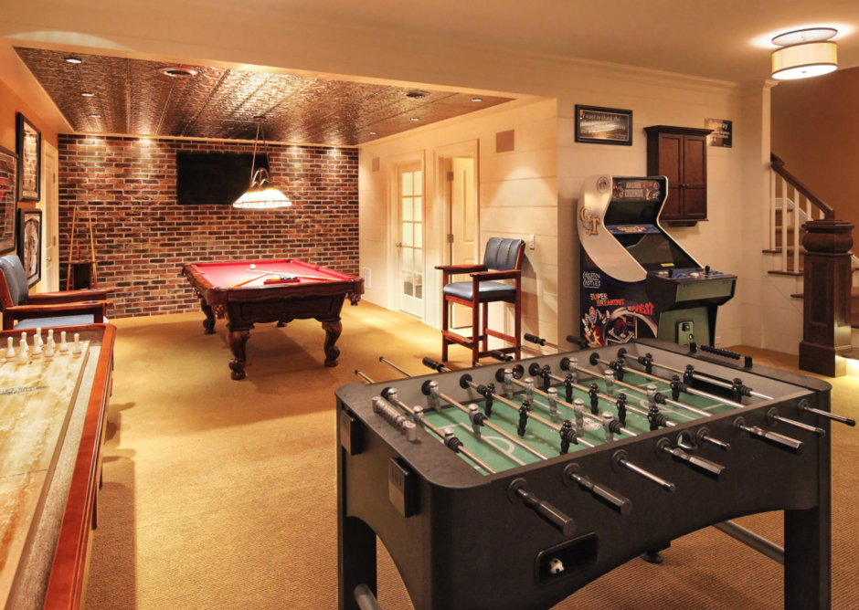 Интерьер подвального помещения