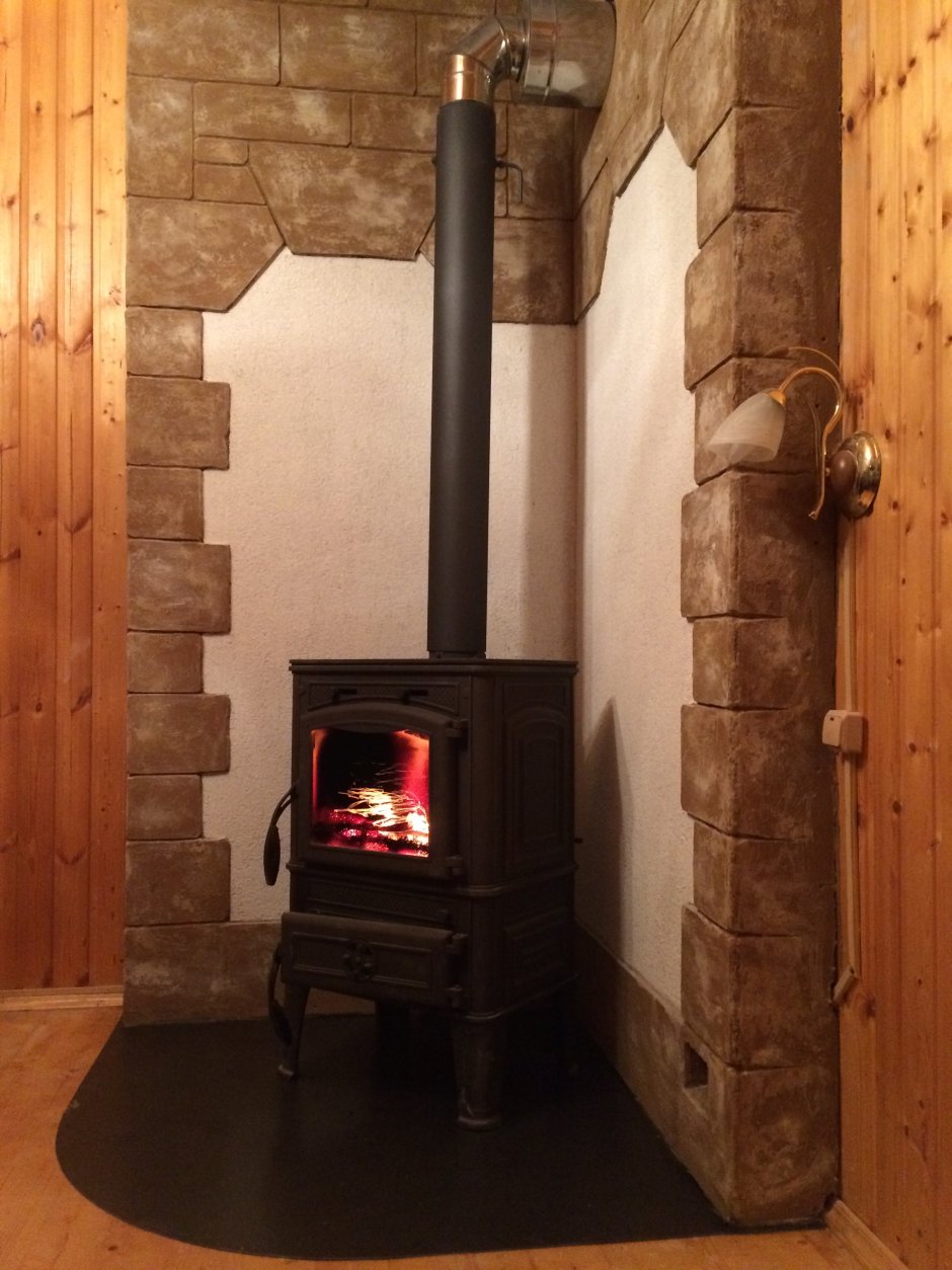 Экран для чугунной печи