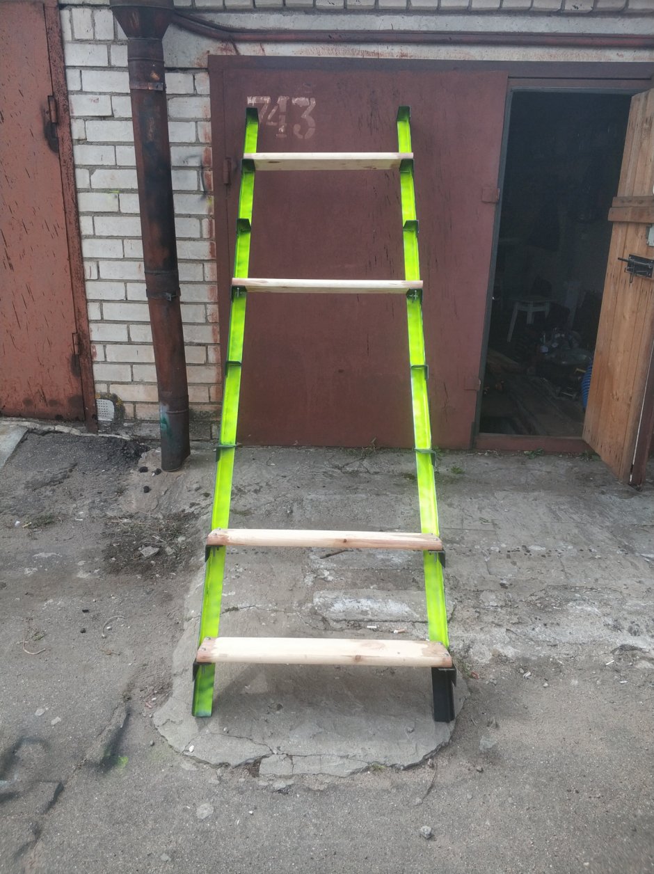 Лестница в гараж