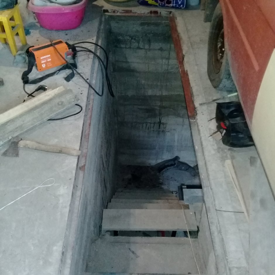 Пол в гараже с ямой