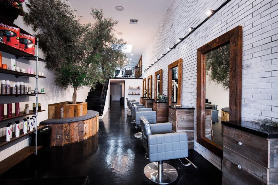 Салон красоты в деревянном стиле