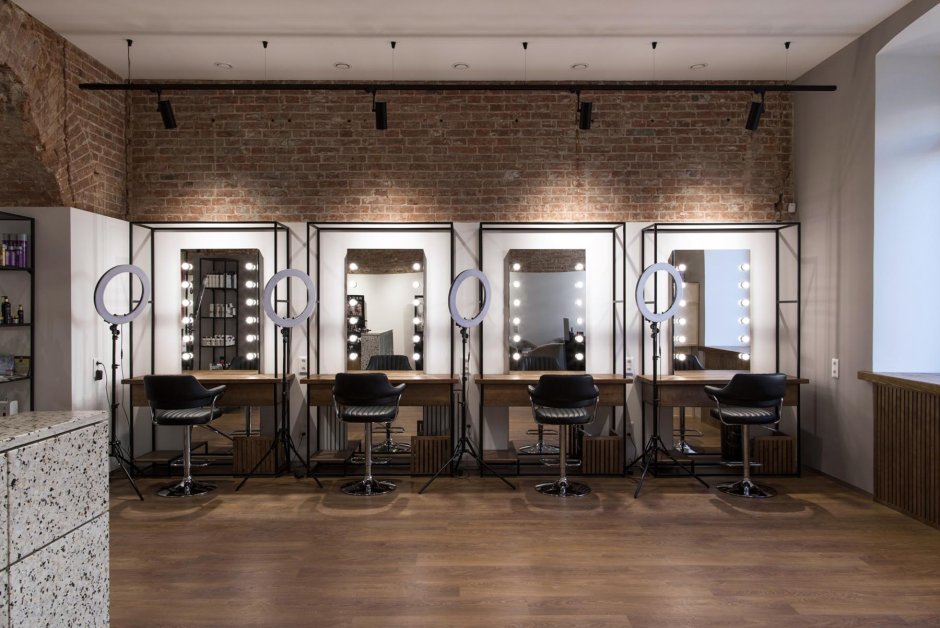 Интерьер парикмахерской маленькой