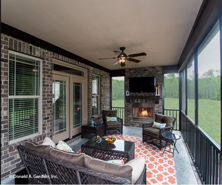 Застекленная веранда с барбекю