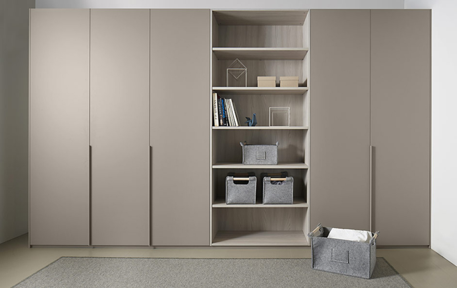 Шкаф ikea с распашными дверьми 120x58x236