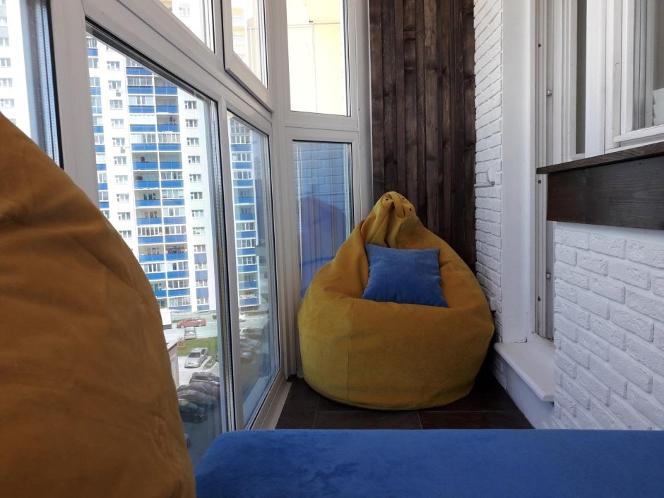 Интерьер балкона