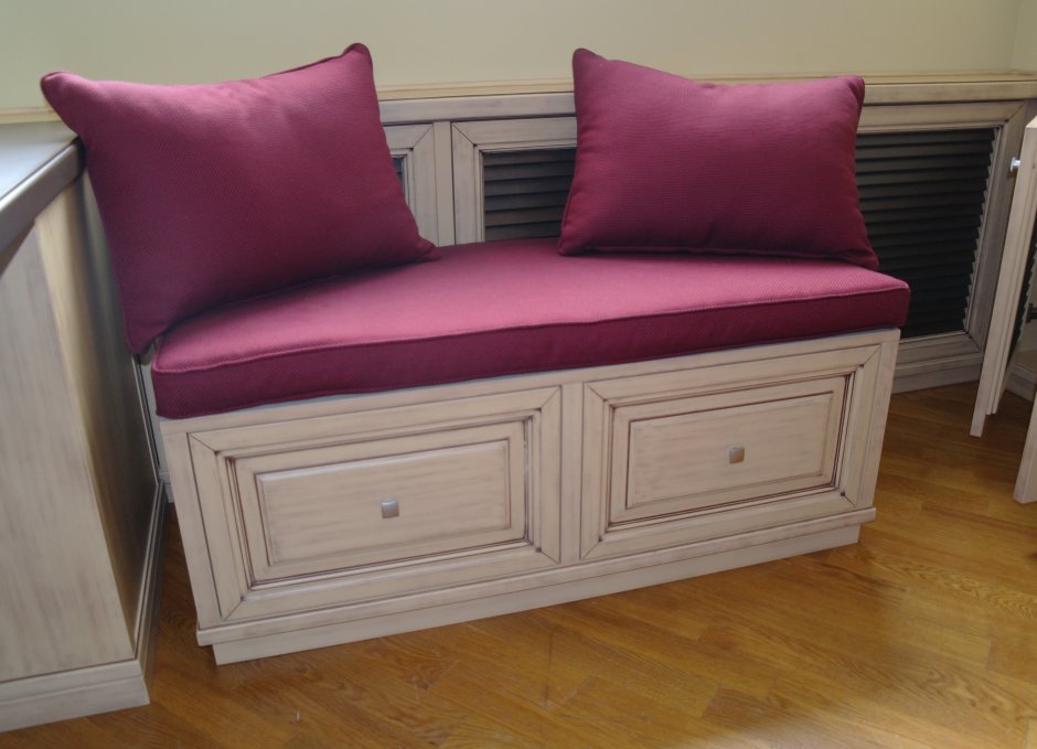 Угловой пуфик