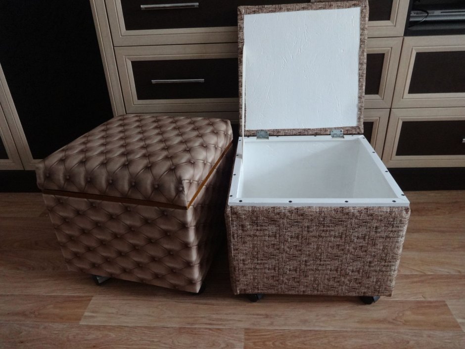 Пуф из деревянного ящика для хранения