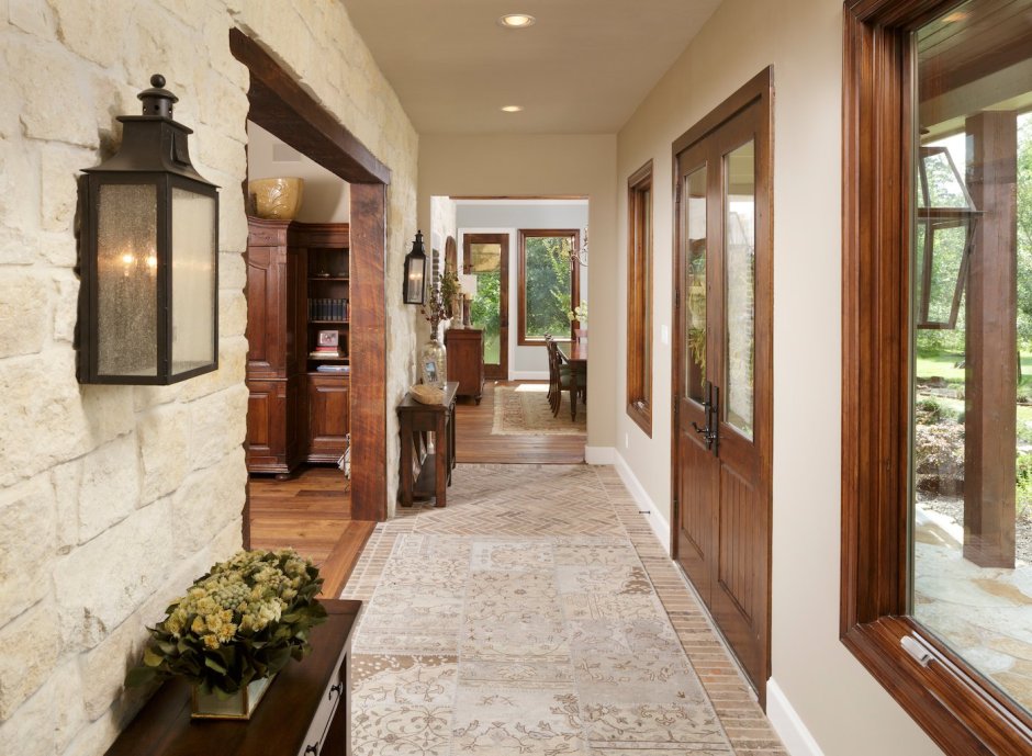 Прихожая в средиземноморском стиле