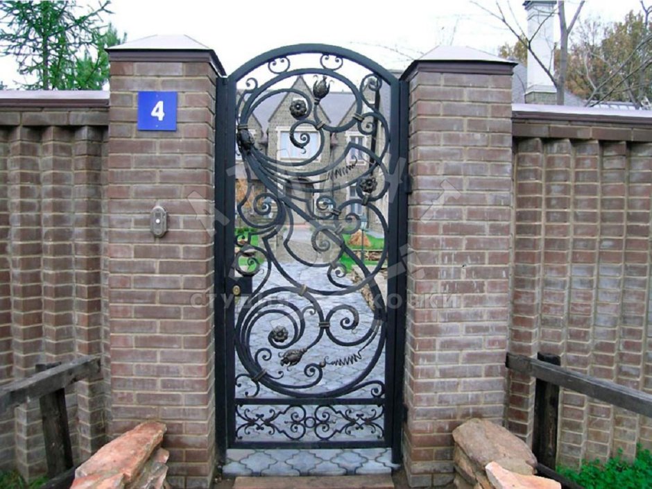 Красивые металлические калитки