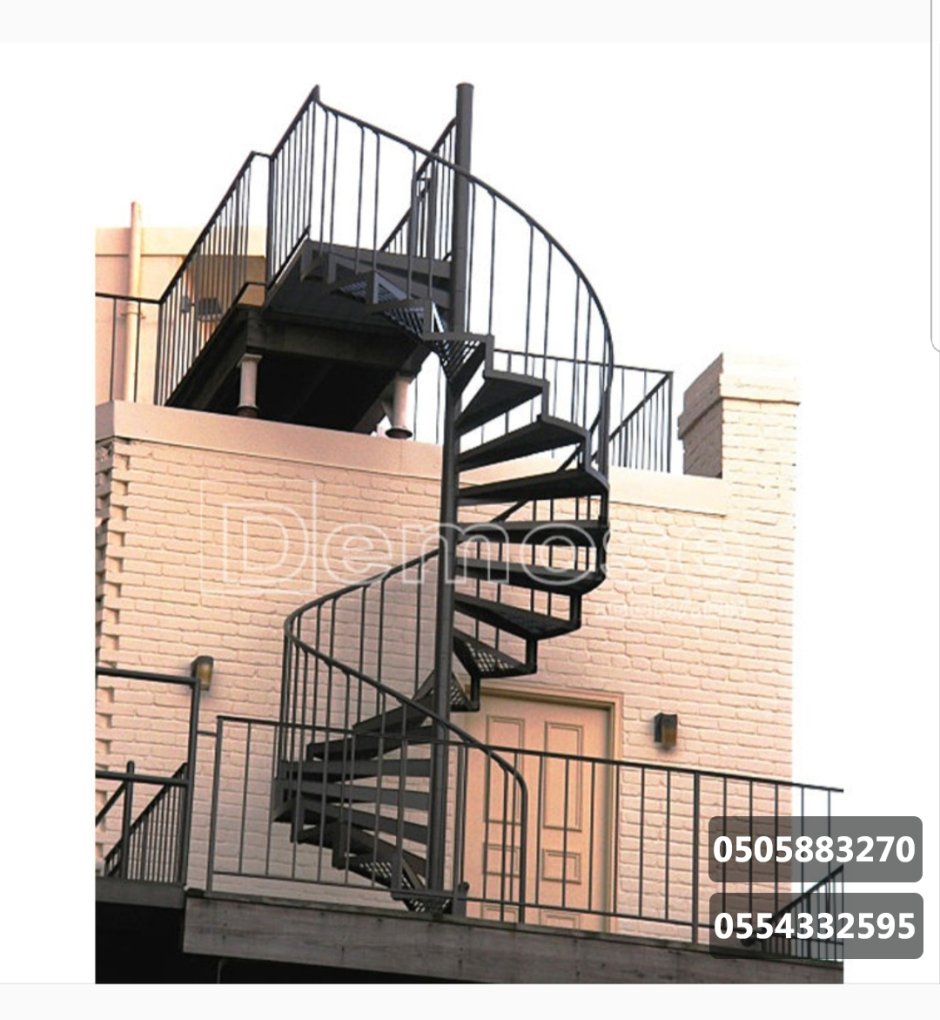 Наружная винтовая лестница металлическая