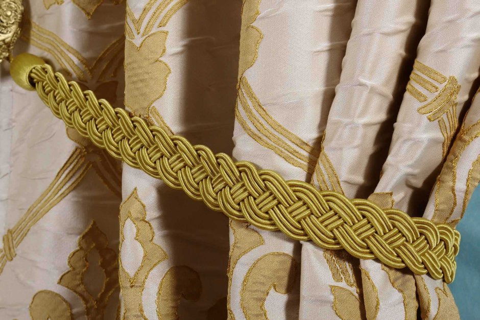 Декоративная вставка для натяжных потолков