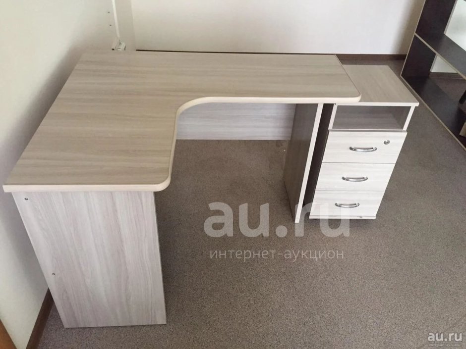 Стол компьютерный угловой с тумбой