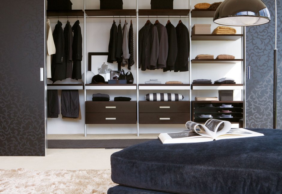 Современный мужской шкаф купе