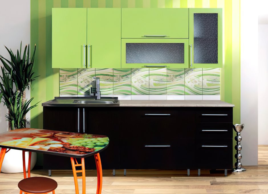 Желтая угловая кухня