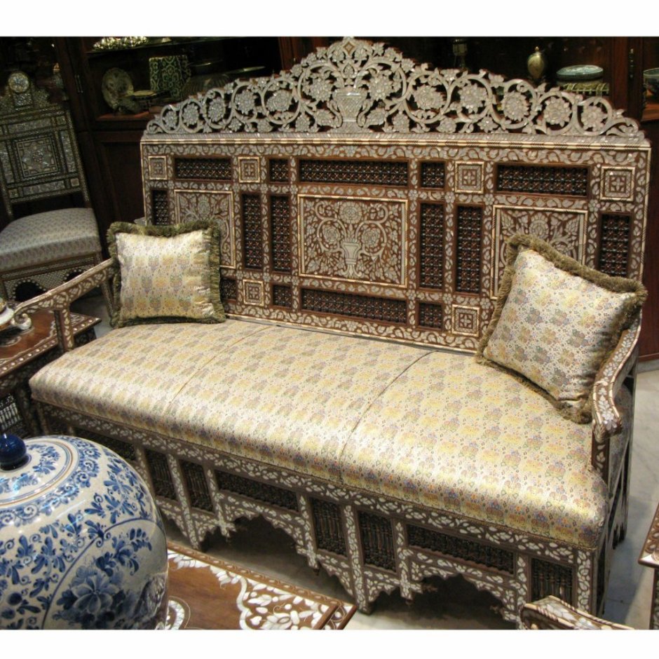 Мебель в мавританском стиле