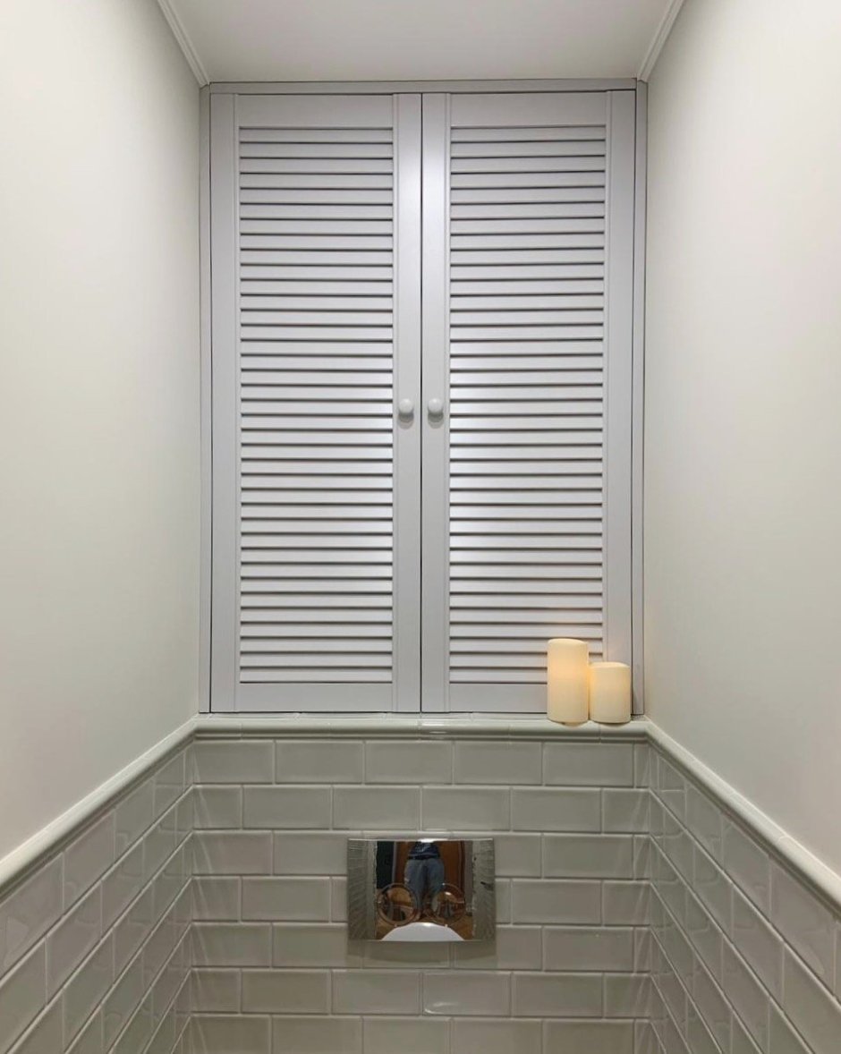 Сантехнические рольставни в туалет в Леруа Мерлен