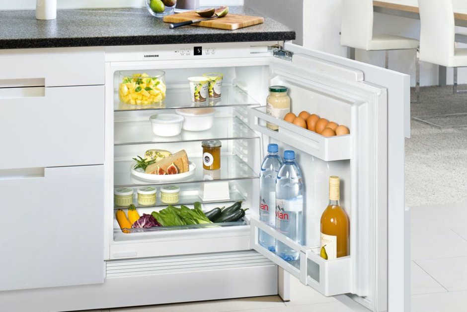 Встраиваемый холодильник с выдвижными ящиками