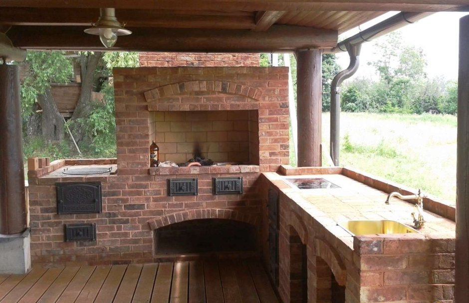 Барбекю из кирпича