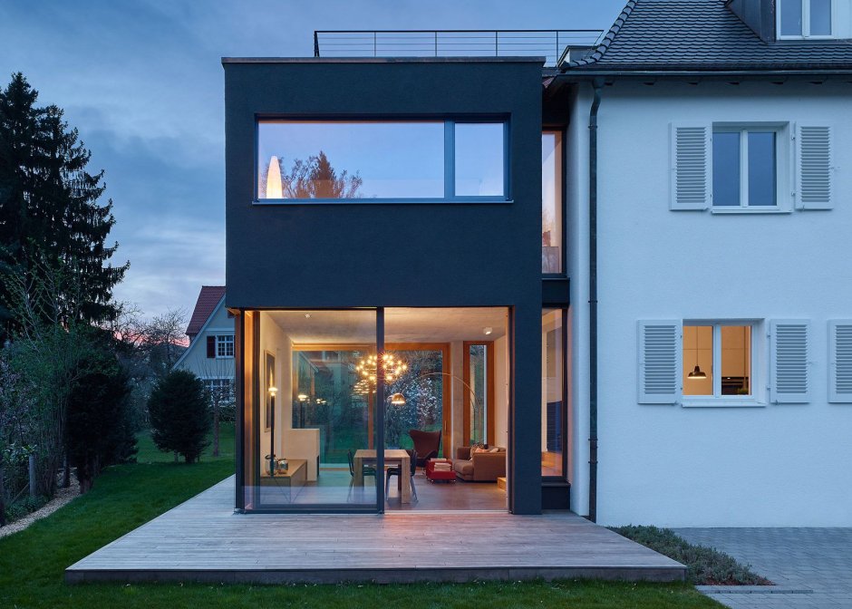 Двухэтажная пристройка