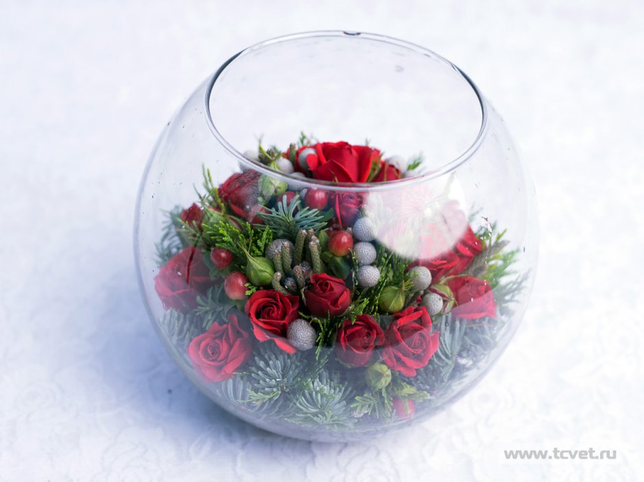 Композиция в круглой вазе