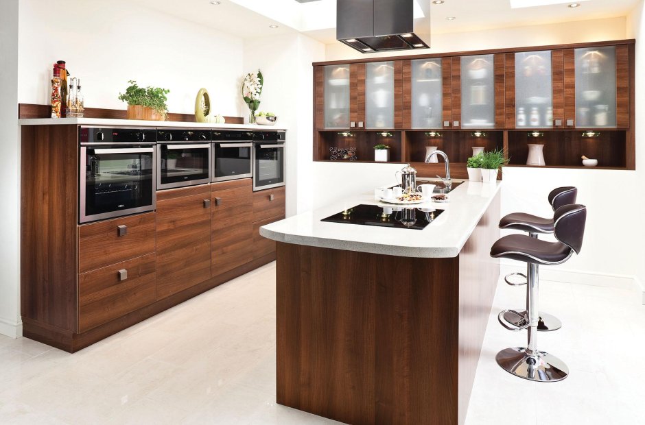 Кухня с барным стойкоц