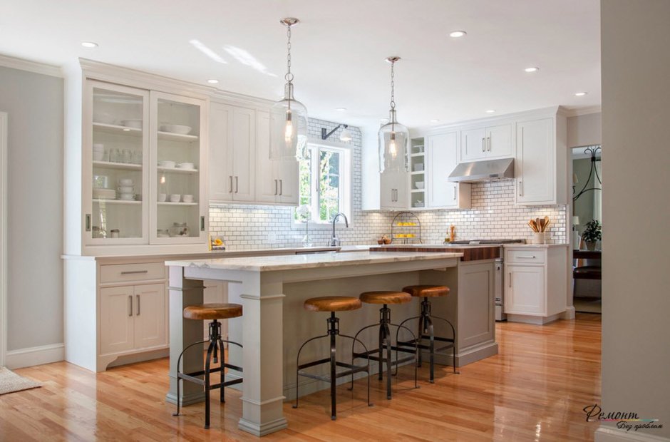 Круглая барная стойка