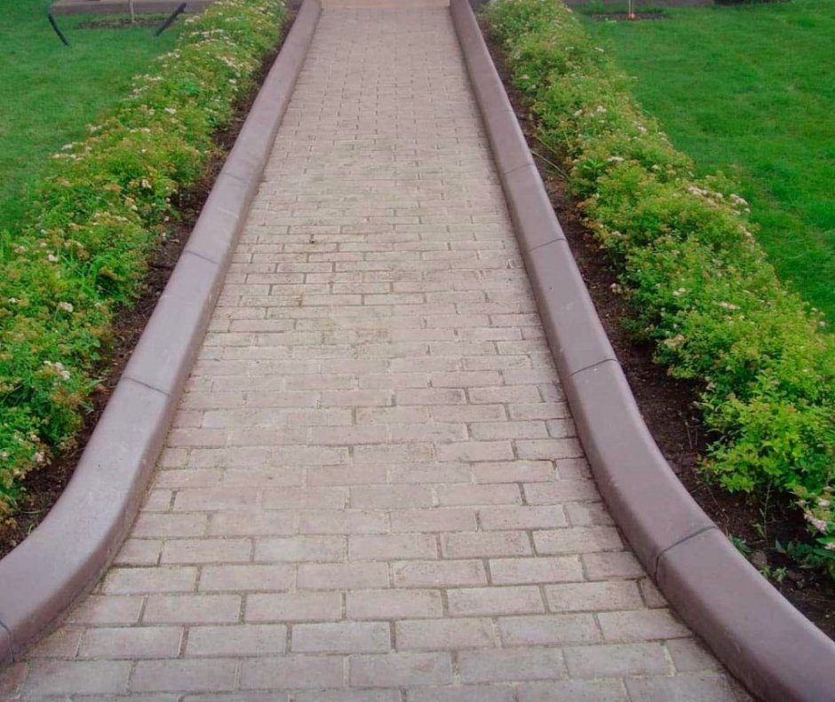 Бордюр садовый бетонный