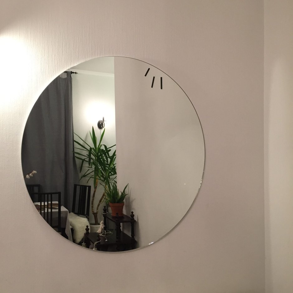Круглое зеркало с подсветкой в прихожую настенное