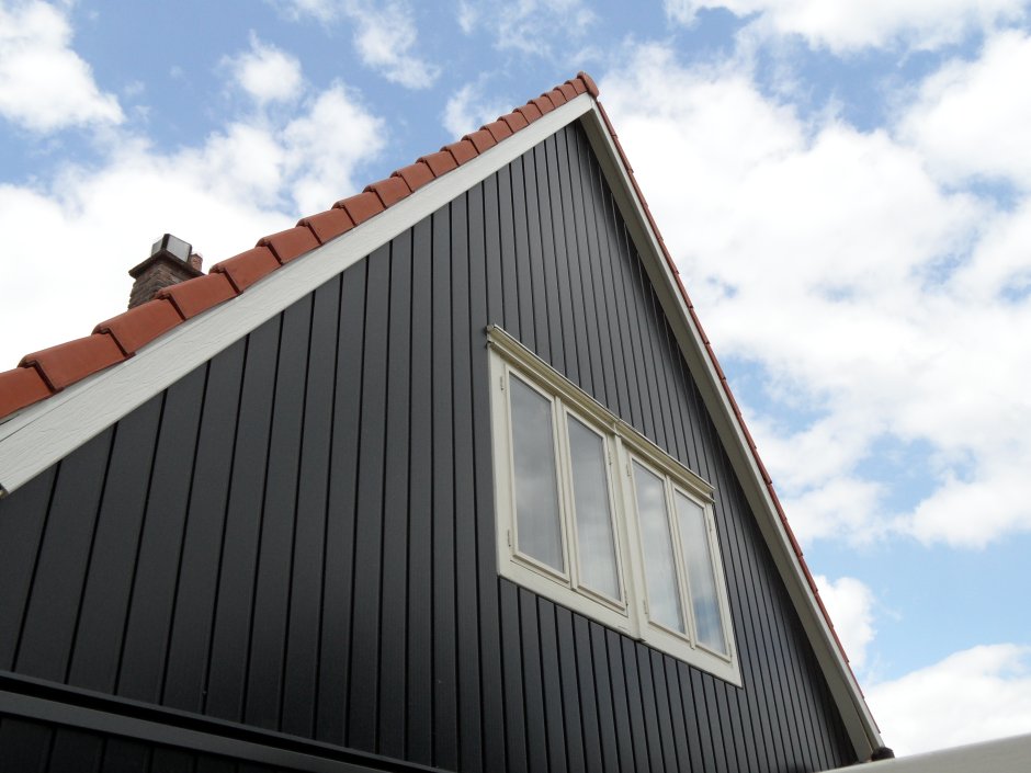 Обшивка здания профлистом
