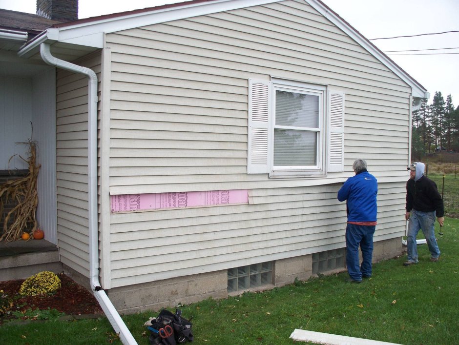 Обшивка здания сайдингом