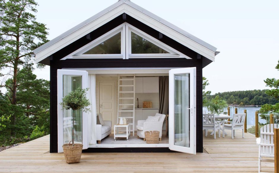 Маленький летний домик