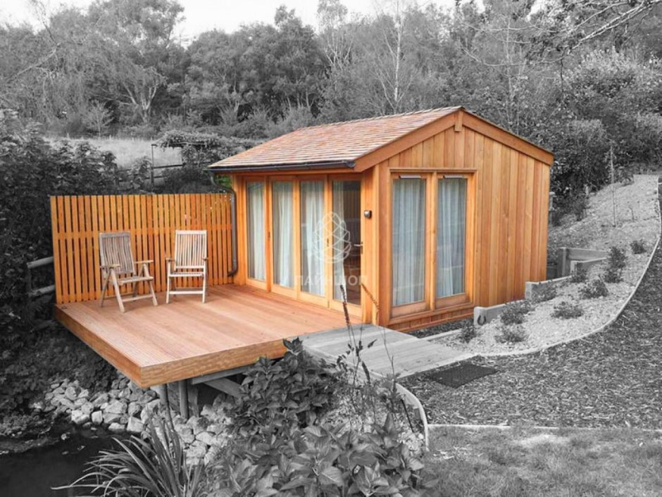 Тини Хаус с террасой