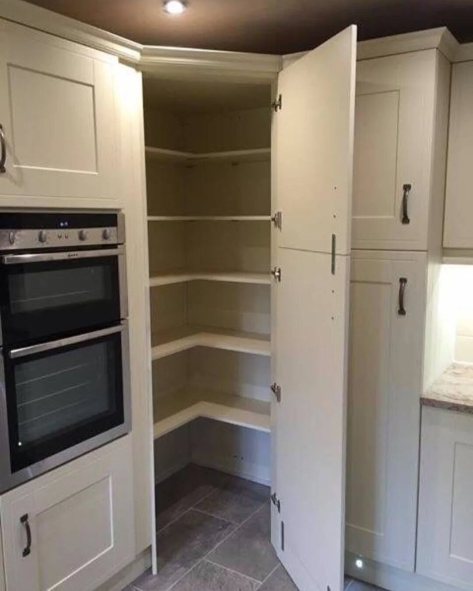 Угловой шкаф на кухню