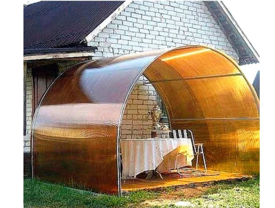 Беседка из поликарбоната и пластиковых труб