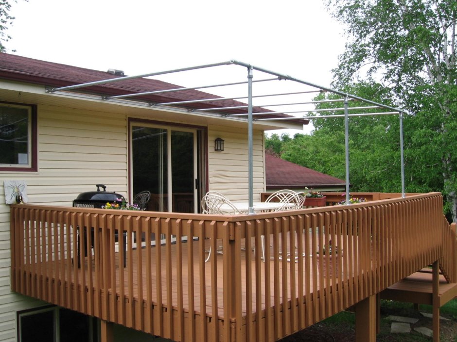 Навес из пластиковых труб