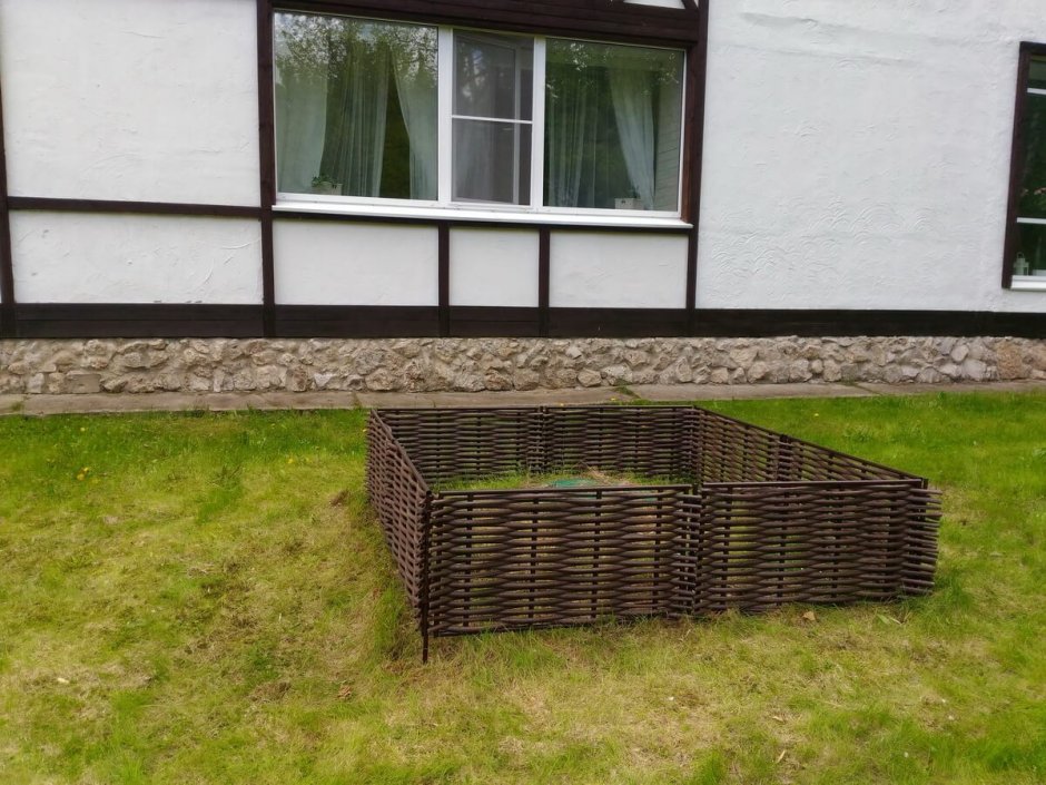 Плетеные ограждения для грядок