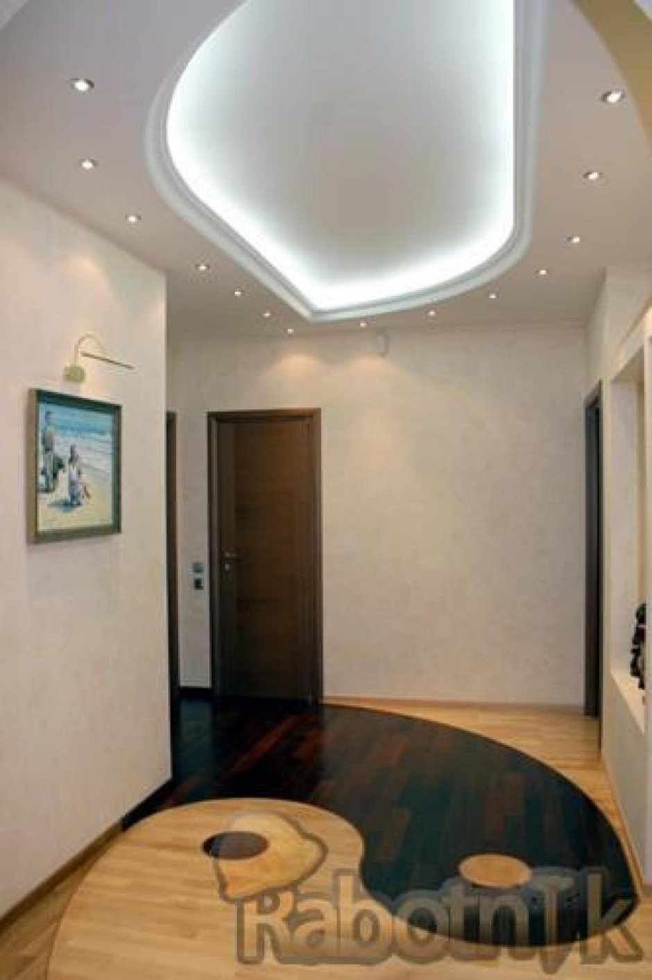 Потолок из ГКЛ В коридоре