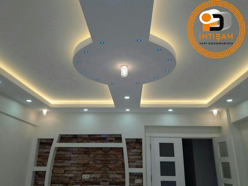 Необычные фигурные потолки