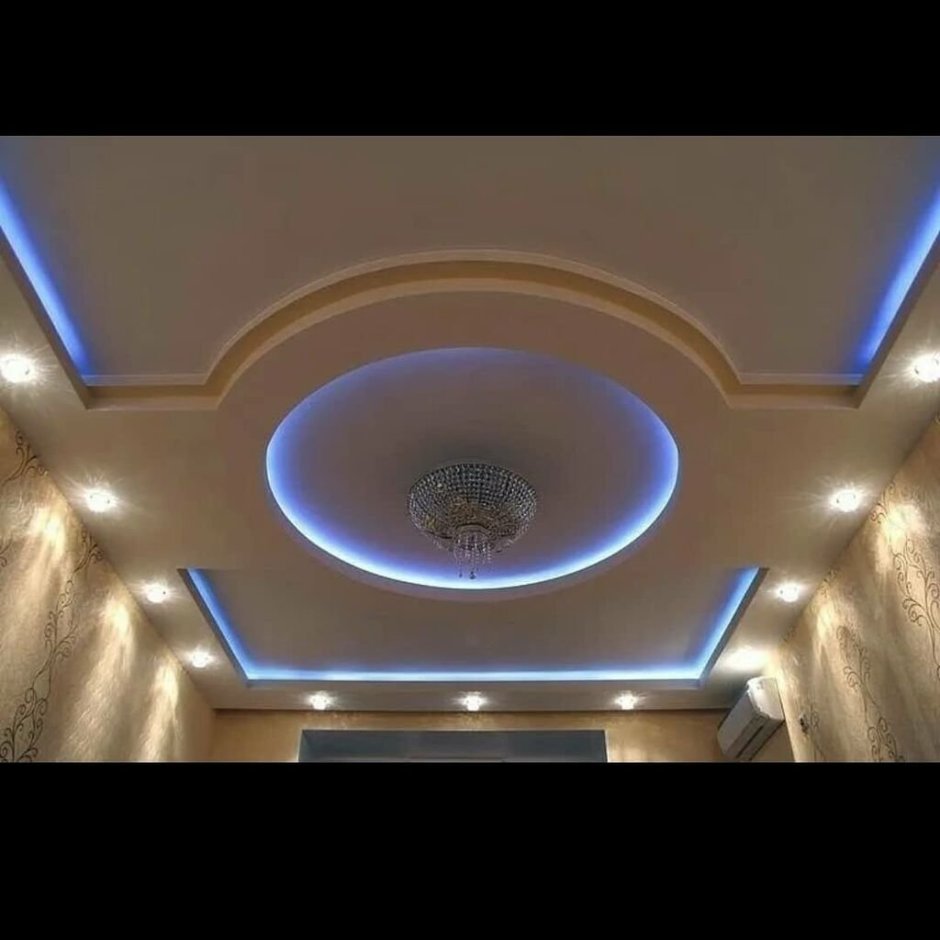 Подвесной потолок в прихожей