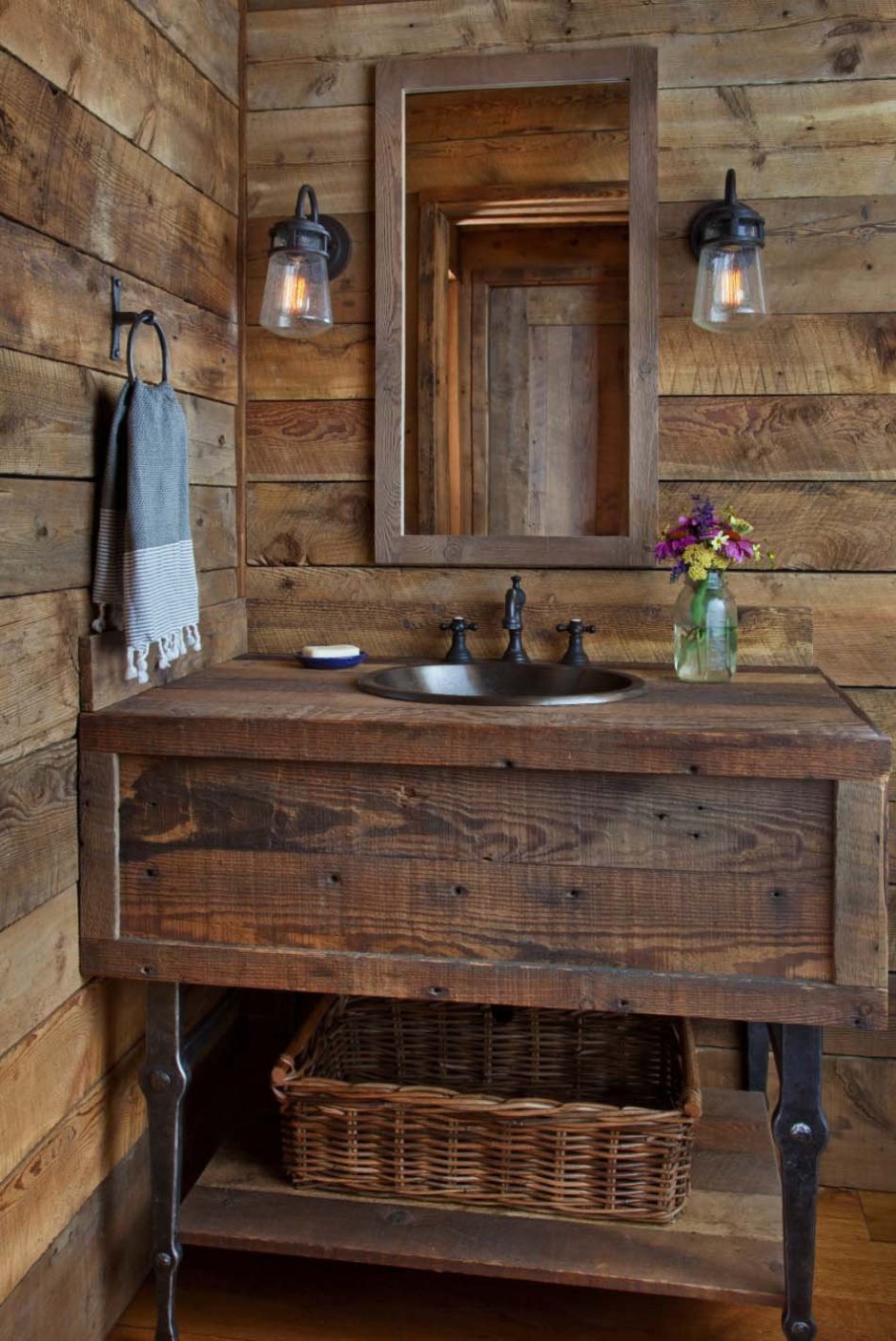 Туалетная комната в деревенском стиле