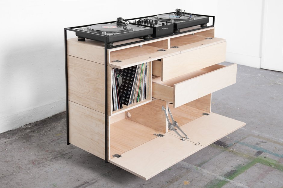 Шкаф для компакт дисков