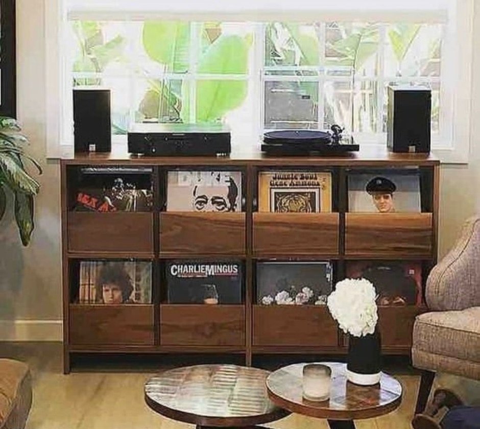 Шкаф для Blu-ray дисков