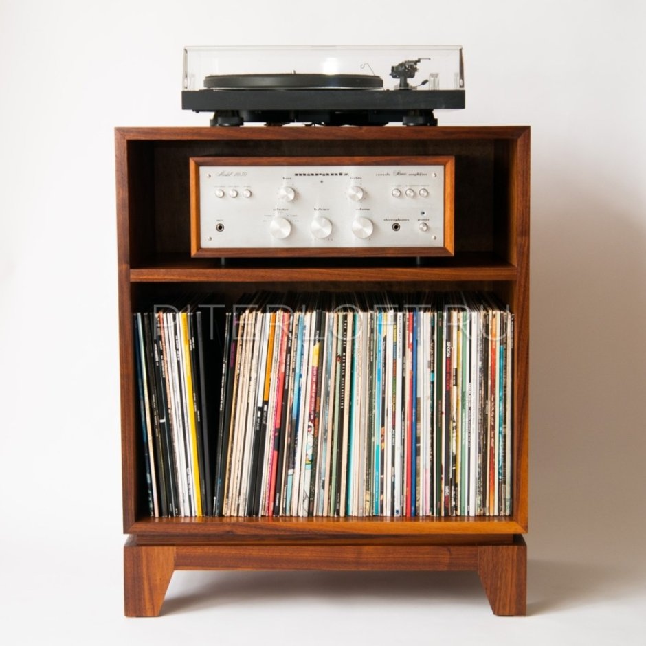 Комната для хранения виниловых пластинок