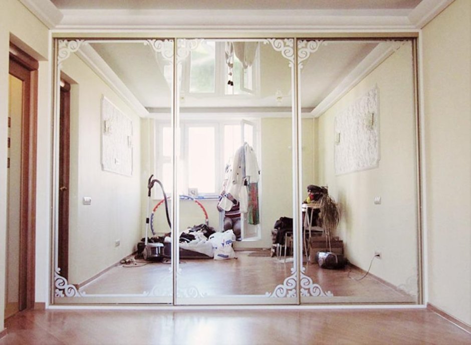 Шкаф в однокомнатной квартире